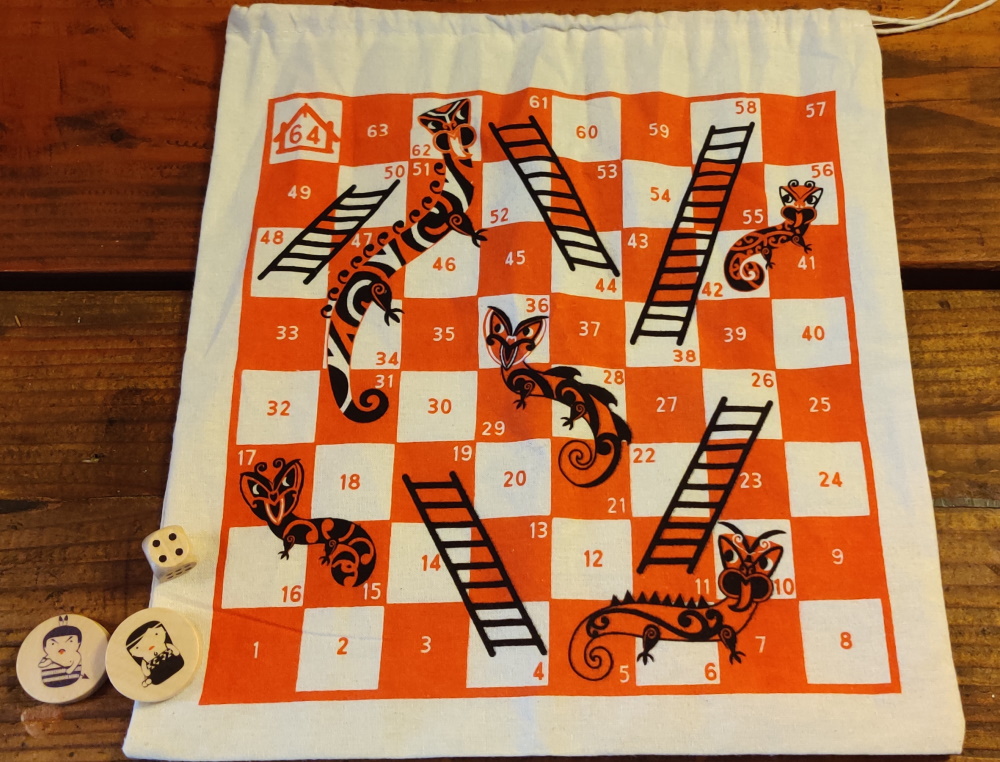 Snakes and ladders activities to try with friends